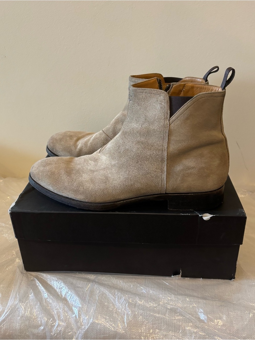 Barneys New York Men's Suede boots